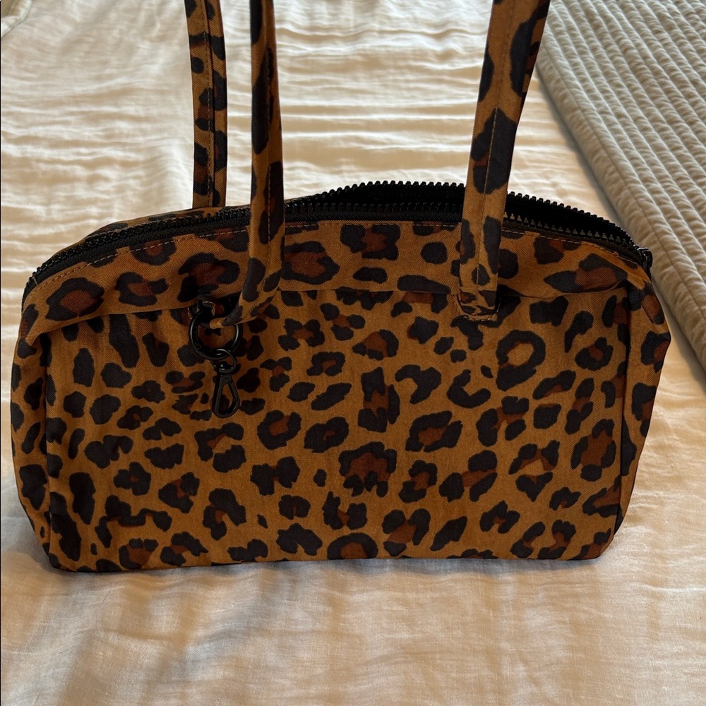 BAGGU Leopard Print Bowler Shoulder Bag in Brown
